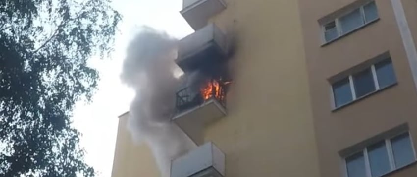 Брестские спасатели ликвидировали пожар на балконе квартиры многоэтажки