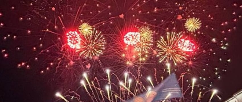В Бресте ярким салютом завершается празднование Дня Независимости Беларуси
