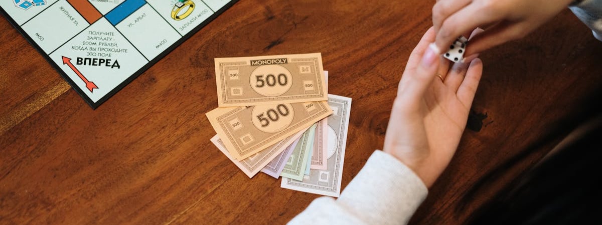 США обнародовали правило по ограничению американских инвестиций в технологии Китая