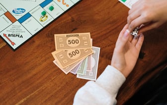 США обнародовали правило по ограничению американских инвестиций в технологии Китая