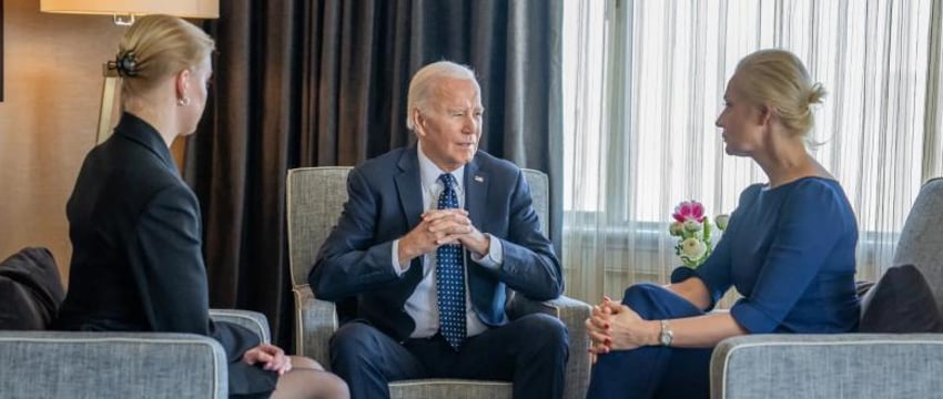 Байден ошибся в имени вдовы Навального