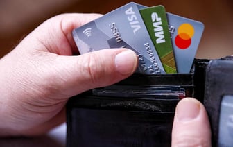 В Гомеле подросткам предлагают опасную «подработку». По ней грозит до 10 лет тюрьмы