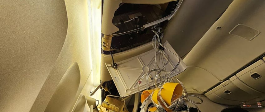 43 человека, находившихся на борту рейса Singapore Airlines, все еще находятся в больнице: больница