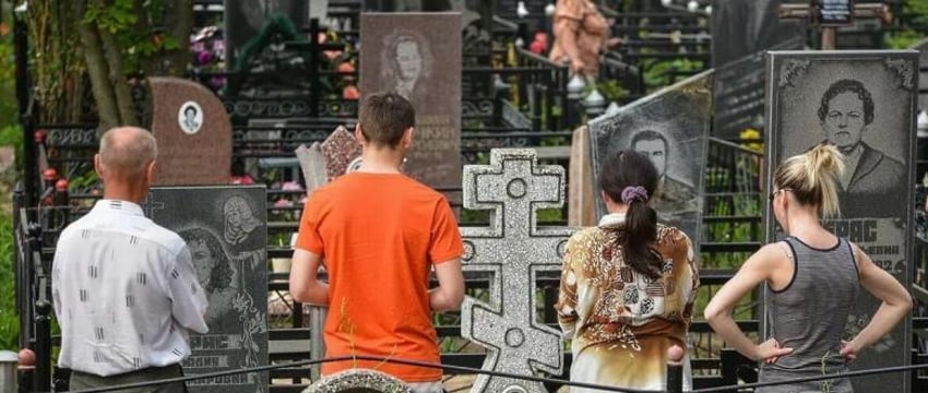 Радуница: день поминовения усопших в Беларуси