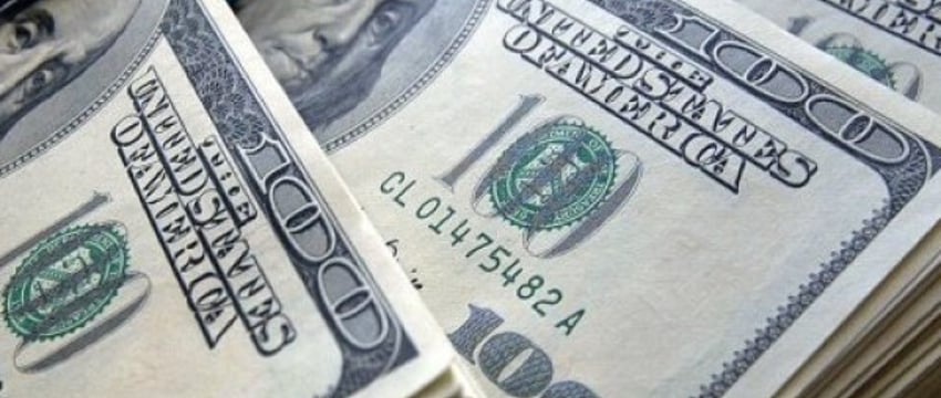 Ехал на авто в Польшу и раздал деньги пассажирам: очередной случай недекларирования валюты