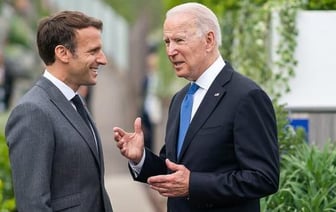 Байден и Макрон поддержали использование прибыли от активов РФ