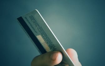 Блокировка счетов и подозрительные переводы: что делать?