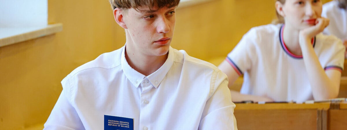Минобразования Беларуси предложило освобождать от ЦЭ и разрешить пересдавать экзамены. Кому и по каким причинам?