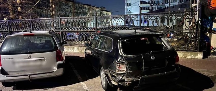 Пьяный подросток в Бресте повредил 14 авто, скрываясь от ГАИ