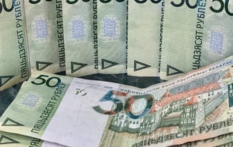 Средняя зарплата в Беларуси выросла сразу на 362 рубля