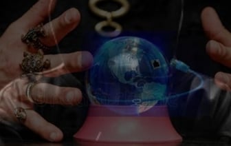 «Потусторонняя» помощь гадалки лишила белоруску 59 тысяч рублей