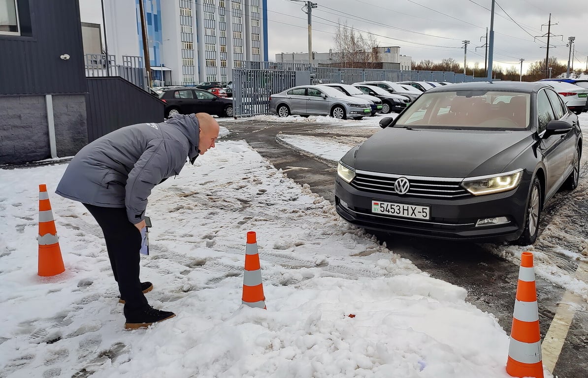 Этот «Пассат» в продаже уже несколько месяцев. И никто не звонит! Что не так с машиной?