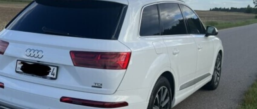 Белорус уговорил владельца Audi Q7 на солидную скидку, но купил машину в залоге