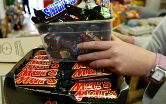 Производитель переименовал батончики Snickers. Это как? — Фото