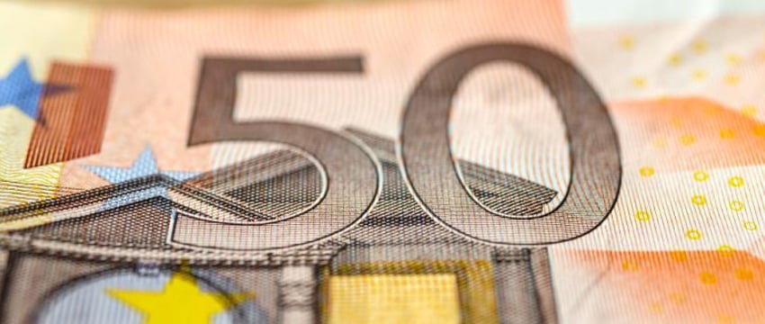 Банк Испании опроверг слухи о выводе банкнот 50 евро из оборота