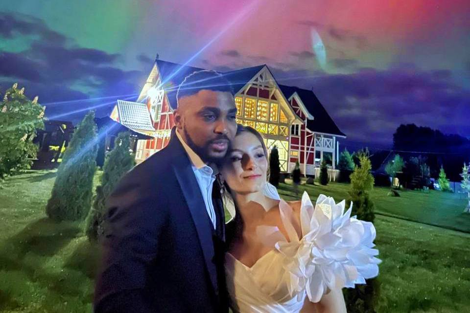 В один день сбылись сразу две мечты — белоруска вышла замуж и увидела северное сияние