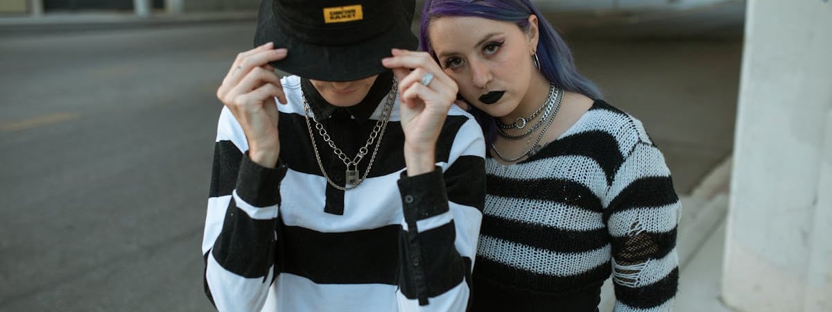 «Беги, это аномалия-студень!» — Белоруска нашла в лесу вещество, похожее на «звездное желе». Что это? — Видео