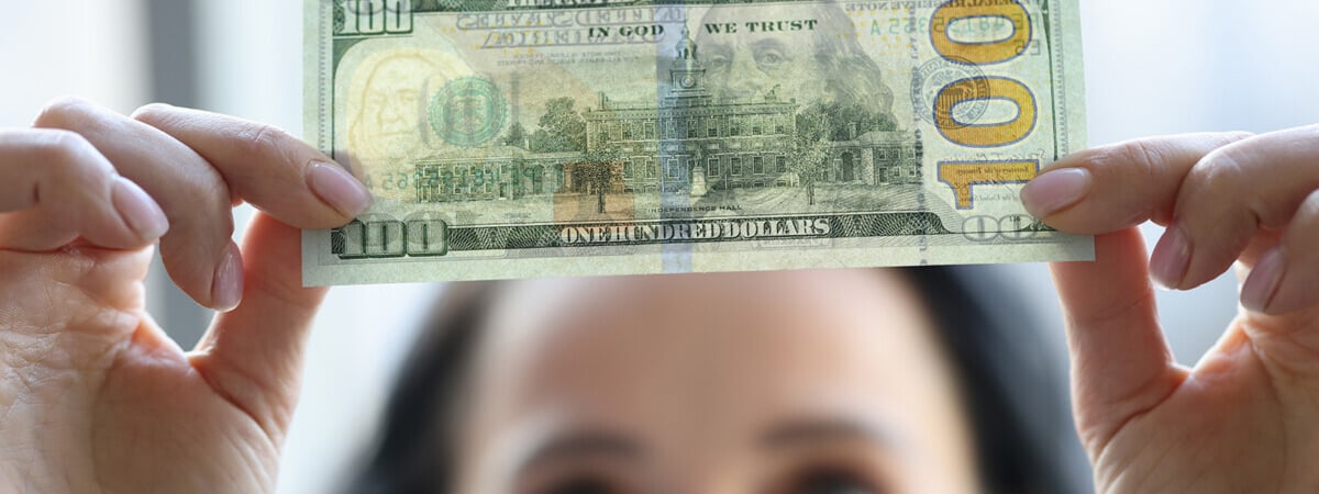 Доллар и евро сдали позиции в Беларуси. Какие курсы и что с российским рублем?