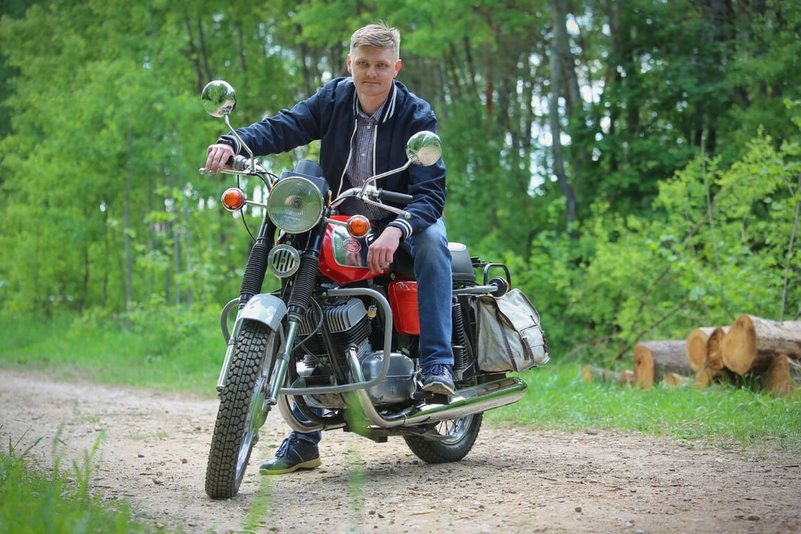 Житель Брестской области несколько лет восстанавливал чехословацкую Jawa 634. Посмотрите, что у него получилось