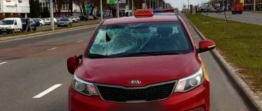 В Бресте пенсионер попал под колеса такси