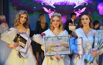 В Гомеле самой красивой студентке политеха подарили 15 айфон