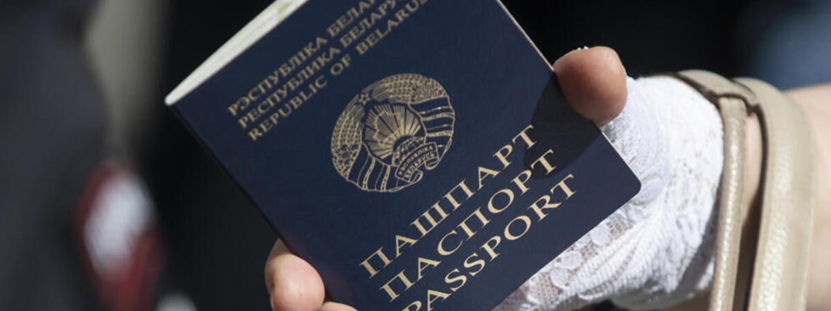 Посольство в Японии объявило приостановку приема белорусов по консульским вопросам