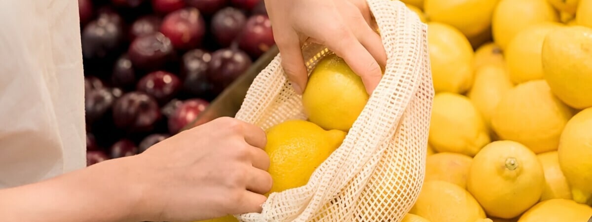 Никогда не покупайте лимоны с такой кожицей, если не хотите переплатить. На какие 4 признака смотреть? — Полезно