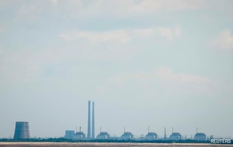 Пожар на крупнейшей в Европе атомной электростанции: виноваты Россия и Украина