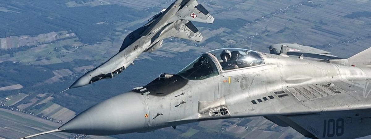 Польша предупредила об активизации военной авиации на границе с Беларусью — Фото