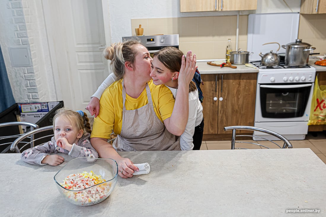 Как живет семья из Брестской области, в которой 15 детей