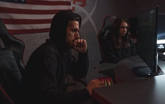 Иранские хакеры переслали краденую информацию из штаба Трампа в штаб Байдена