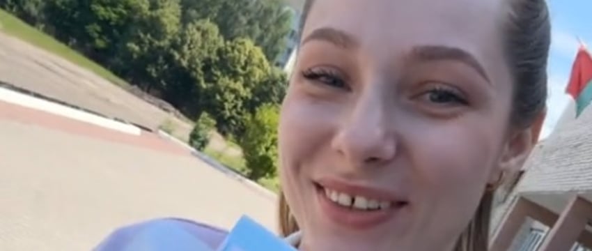 Эта белоруска закончила школу в 28 лет. Как так получилось?