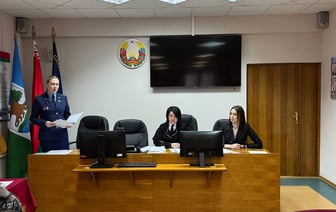В Островце мужчина полгода избивал сожительницу — какое наказание ему назначил суд