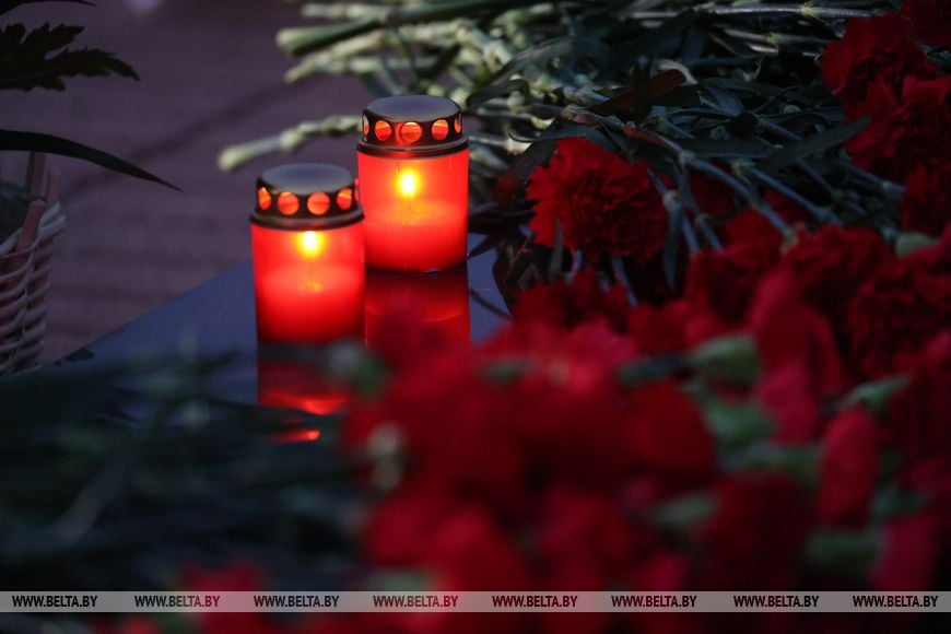 Около 20 тыс. человек стали участниками митинга-реквиема в Брестской крепости