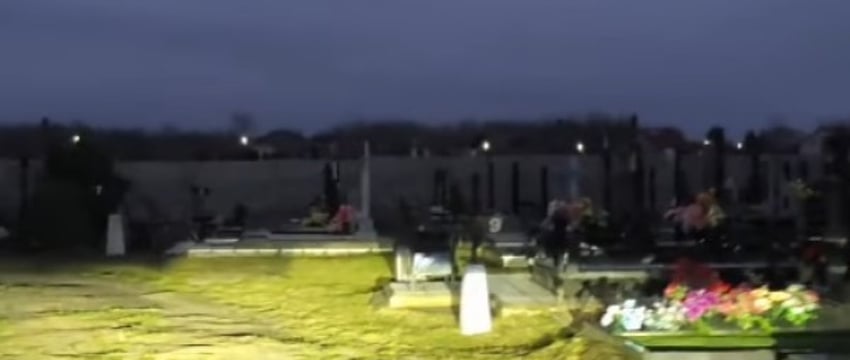Брестский блогер снял ночью на кладбище мистические кадры