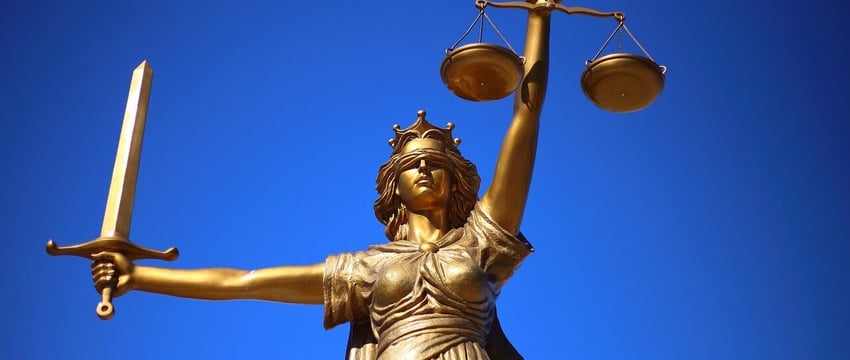 Суд над курьером скамеров в Витебске