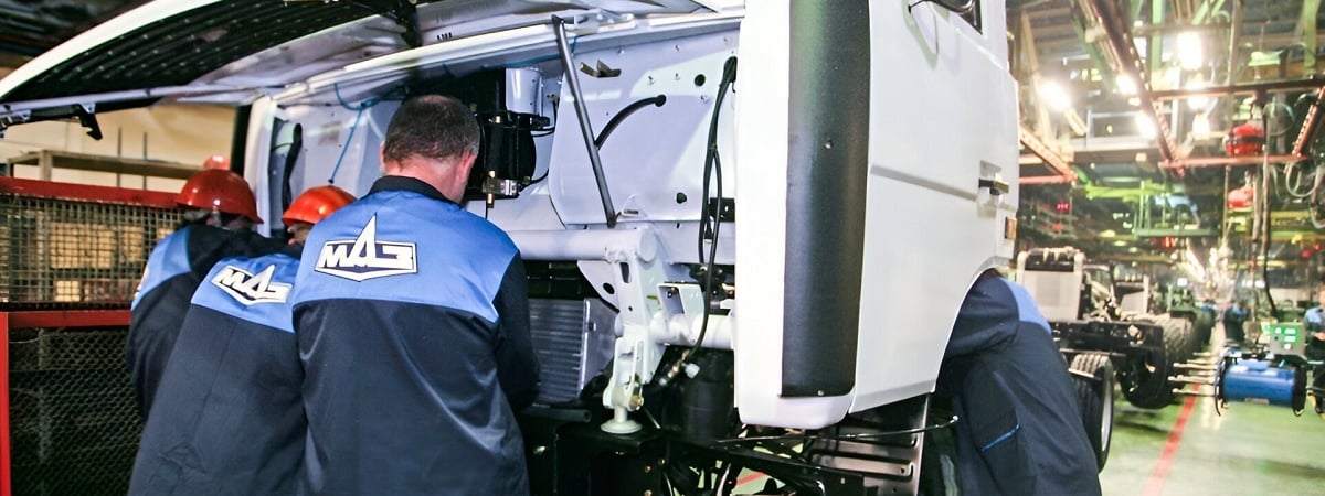 МАЗ пообещал новым работникам награду в 5 тыс. рублей. За что?