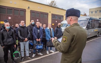 В Беларуси началась отправка в войска, осенью ряды пополнит около 10 тыс. человек