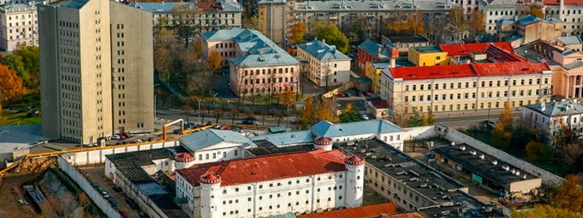 Площадка для культурно-массовых мероприятий и объекты общепита. Что хотят разместить в бывшей Володарке