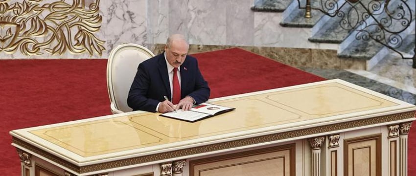 Лукашенко одобрил поправки в закон о президенте Беларуси