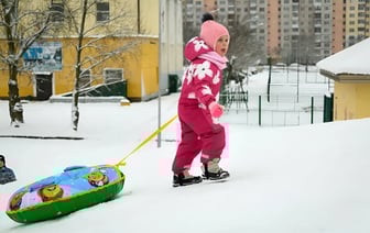 В Слониме решили все детские горки засыпать песком. Почему?