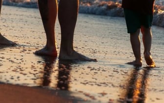 Психолог объяснила, почему муж не помогает с детьми и как это исправить