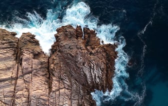 В результате падения сбитого беспилотника в Гомеле загорелось здание склада