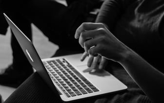 Испания вводит "Порно-Паспорт" для просмотра контента для взрослых онлайн. Вот почему