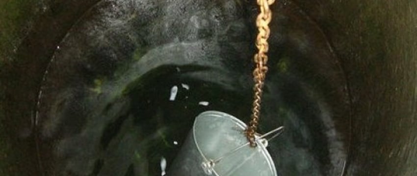 Мужчина вылил в колодец соседки бензин. Случай в Брестской области