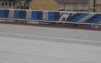Футбольное поле в Бресте стало белым — и вот почему