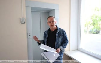 Беглый судья Шмидт пришел с пропагандистами и людьми в штатском в польское посольство и преследовал дипломата