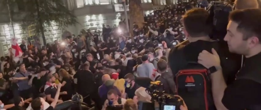 Протесты в Грузии против закона об иноагентах