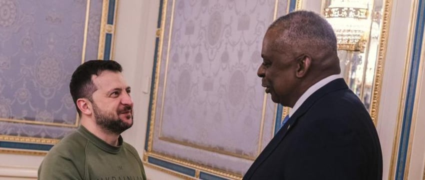 Расширение географии ударов по России: встреча министра обороны США и президента Украины