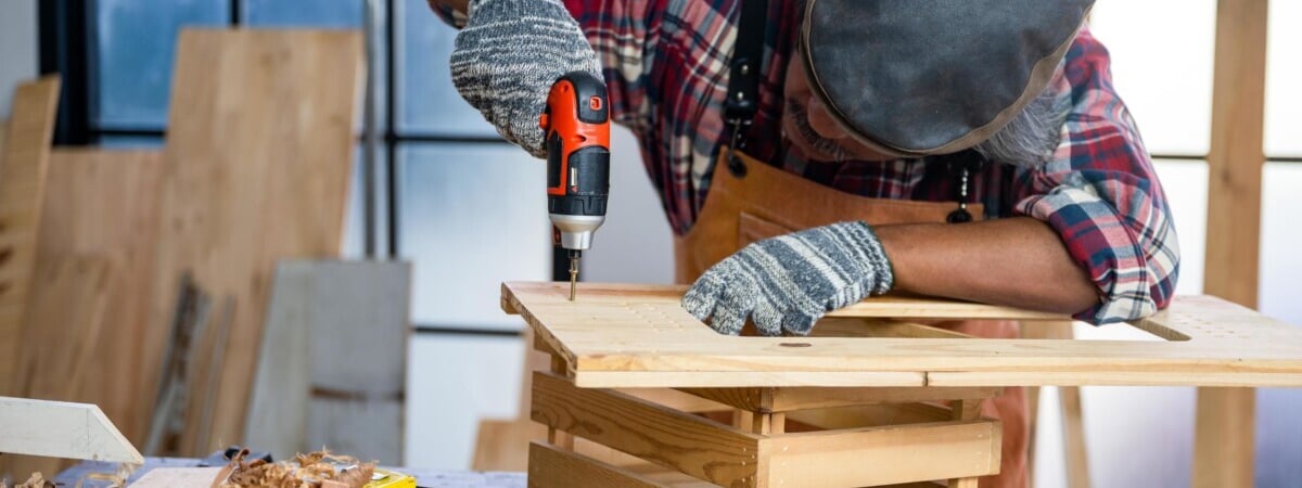 Учёные в Китае придумали, как сделать суперпрочные доски из обычной древесины. Что нужно сделать?